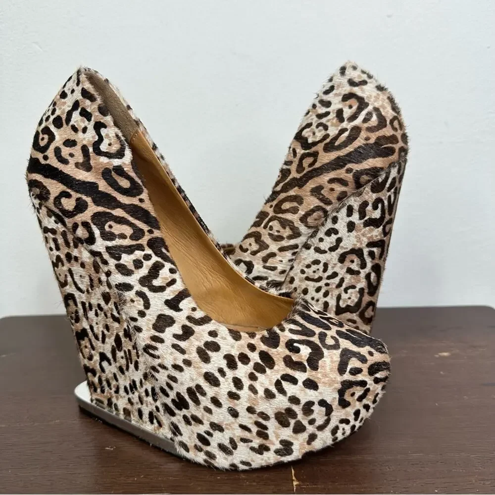L.A.M.B. Women's Size 7 M Leopard Print Calf Hair Leather 'Dorothee' Wedge - Picture 11 of 13